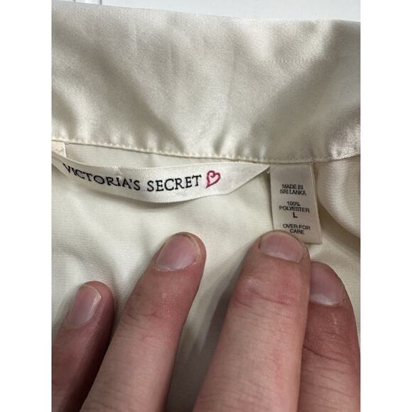 Victoria Secret Pajama Sleep Shirt Cream Oversized Large Button Up Long Sleeve - Picture 6 of 6